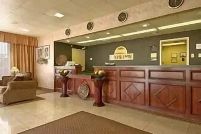 Photo 4 - Days Inn by Wyndham Hillsboro TX
