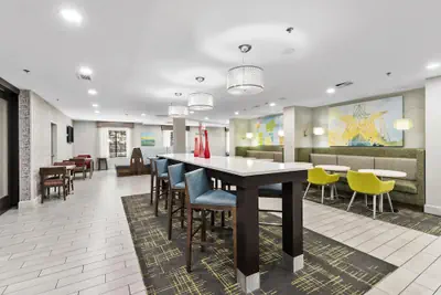 Photo 2 - Hampton Inn Salem, VA