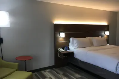 Photo 4 - Holiday Inn Express & Suites Thomasville by IHG
