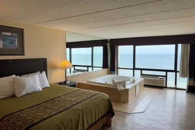 Photo 5 - Aquarius Hotel