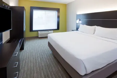 Photo 5 - Holiday Inn Express Hotel & Suites Dickinson by IHG