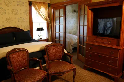 Photo 4 - Pacific Grove Inn