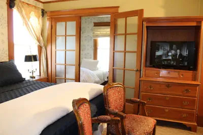 Photo 3 - Pacific Grove Inn