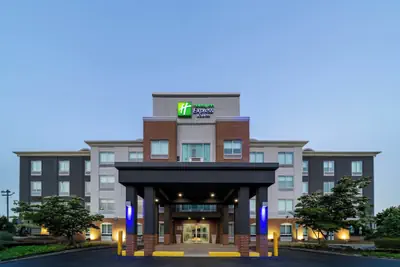 Photo 2 - Holiday Inn Express Hotel & Suites Woodbridge by IHG