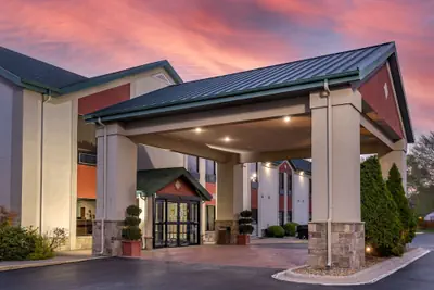 Photo 2 - Best Western Plus Springfield Airport Inn