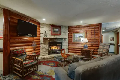 Photo 4 - Stoney Creek Inn Galena