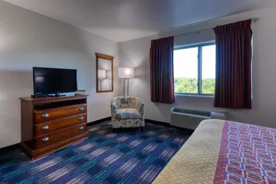 Photo 5 - All Towne Suites