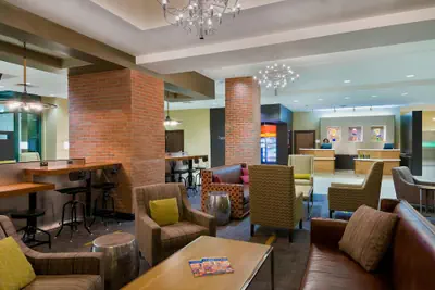 Photo 3 - Courtyard by Marriott Little Rock Downtown
