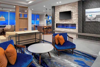 Photo 4 - Fairfield Inn & Suites by Marriott Virginia Beach Oceanfront