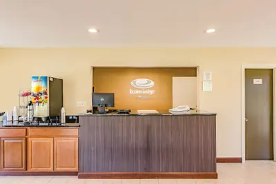 Photo 4 - Econo Lodge Lexington Downtown near I-81