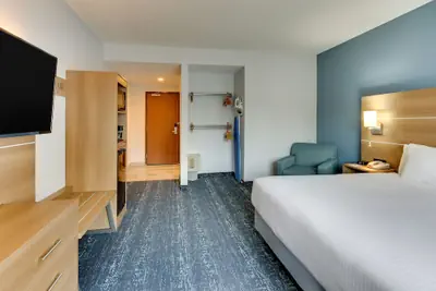 Photo 4 - ParkShore Resort