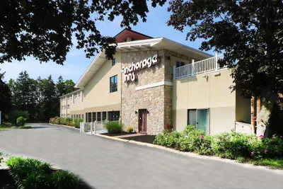 Photo 2 - Anchorage Inn & Suites - Portsmouth