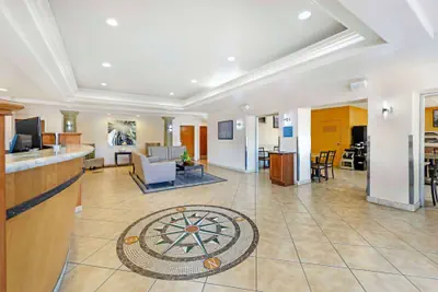 Photo 5 - Best Western Plus Country Park Hotel