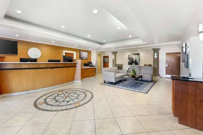 Photo 4 - Best Western Plus Country Park Hotel