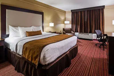 Photo 5 - Best Western Plus Strawberry Inn & Suites