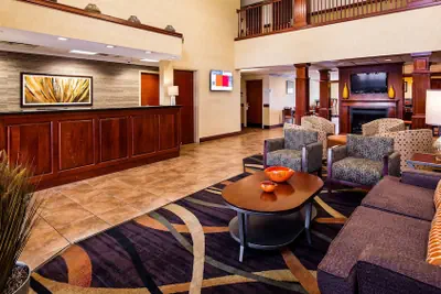 Photo 4 - Best Western Plus Strawberry Inn & Suites