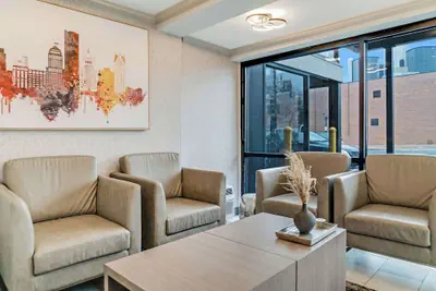 Photo 3 - Quality Inn Detroit Downtown