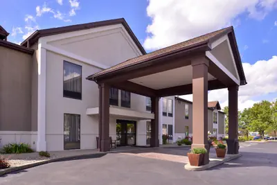 Photo 2 - Best Western Plus University Inn