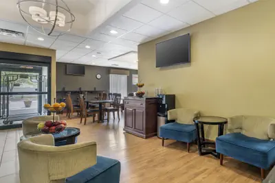 Photo 3 - Best Western Plus University Inn