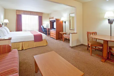 Photo 5 - Holiday Inn Express & Suites Cedar City by IHG