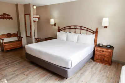 Photo 5 - Aarchway Inn