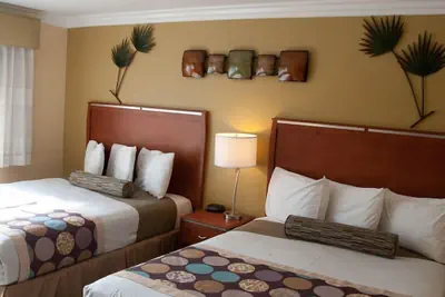 Photo 5 - Deer Haven Inn