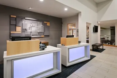 Photo 3 - Holiday Inn Express & Suites Everett by IHG