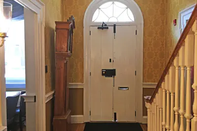 Photo 3 - Morris House Hotel