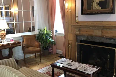 Photo 4 - Morris House Hotel