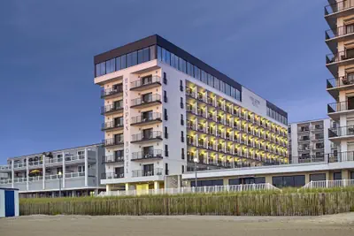 Photo 2 - Henlopen Oceanfront Hotel