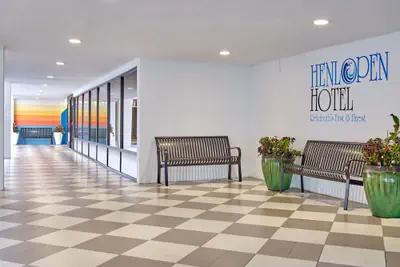 Photo 4 - Henlopen Oceanfront Hotel