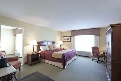 Photo 3 - Swan Lake Resort