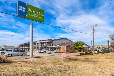 Photo 2 - SureStay Hotel by Best Western Oklahoma City West