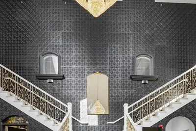 Photo 4 - Chateau Avalon Hotel & Spa