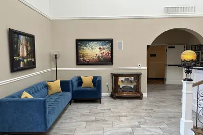 Photo 3 - Chateau Avalon Hotel & Spa