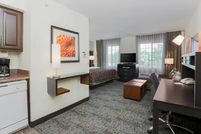 Photo 2 - Staybridge Suites Philadelphia-Mt. Laurel by IHG