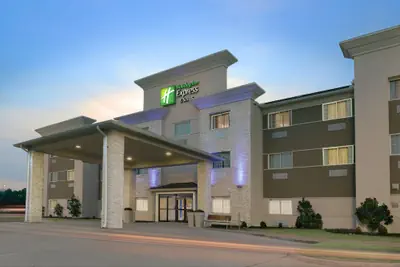 Photo 2 - Holiday Inn Express Hotel & Suites Magnolia-Lake Columbia by IHG