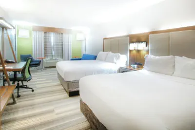 Photo 3 - Holiday Inn Express Hotel & Suites Magnolia-Lake Columbia by IHG