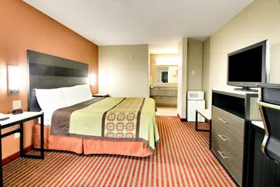 Photo 4 - Key West Inn - Millbrook