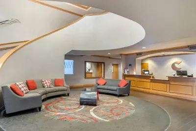 Photo 5 - Comfort Suites Boise West Meridian