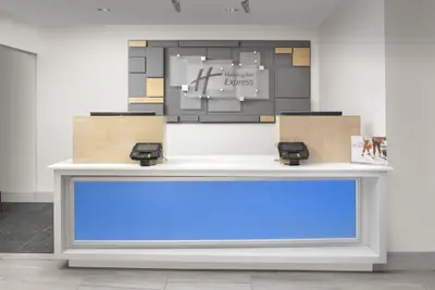 Photo 2 - Holiday Inn Express San Antonio N-Riverwalk Area by IHG