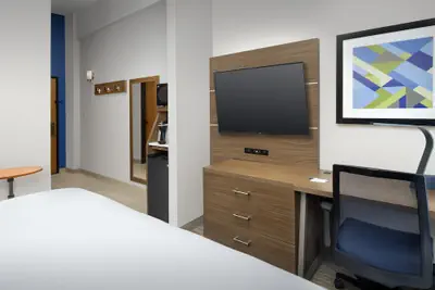 Photo 5 - Holiday Inn Express San Antonio N-Riverwalk Area by IHG