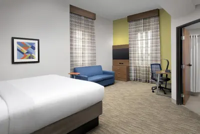 Photo 4 - Holiday Inn Express San Antonio N-Riverwalk Area by IHG