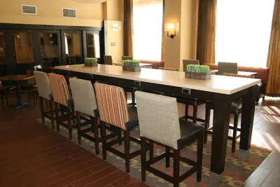 Photo 4 - Hampton Inn & Suites Oxford Anniston