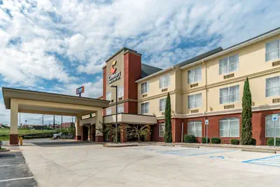 Photo 2 - Comfort Inn & Suites Millbrook - Prattville