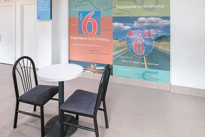 Photo 4 - Motel 6 Grand Prairie, TX - Near Six Flags Drive