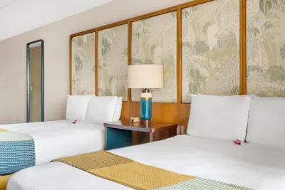 Photo 5 - White Sands Hotel