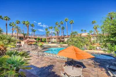 Photo 2 - Hyatt Vacation Club at Desert Oasis