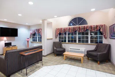 Photo 2 - Microtel Inn & Suites by Wyndham Plattsburgh