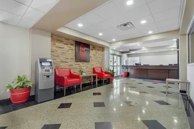 Photo 3 - Red Roof Inn & Suites Philadelphia - Bellmawr